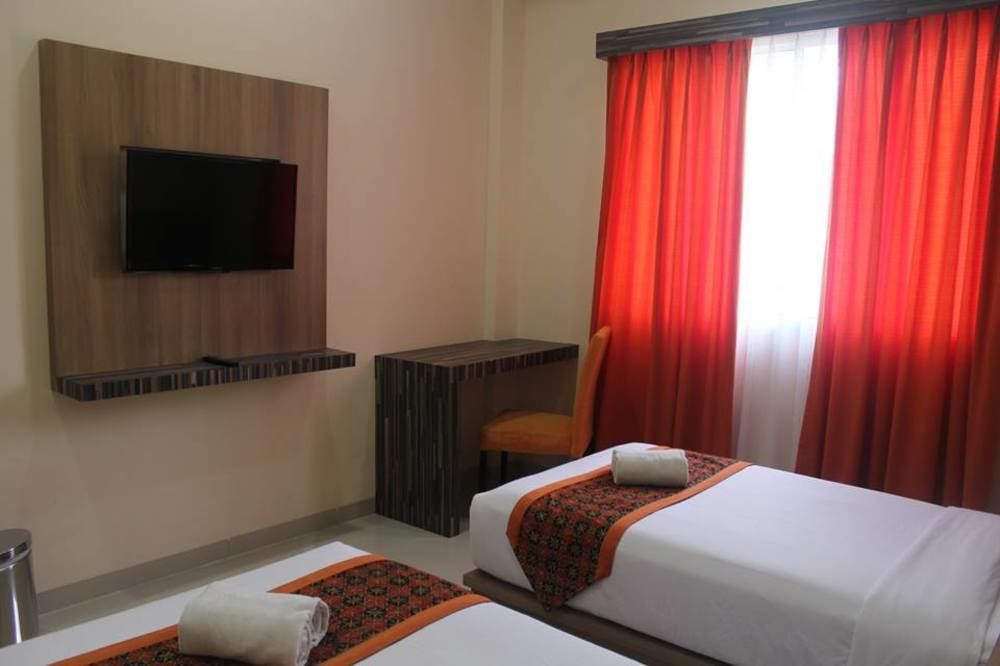 New D'Dhave Hotel Padang  Luaran gambar